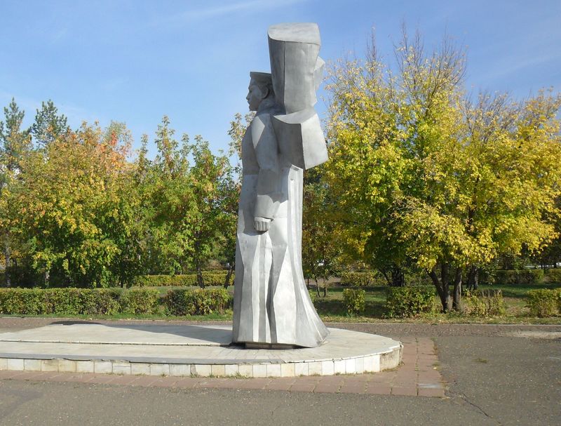 Сквер памяти Салмышского боя